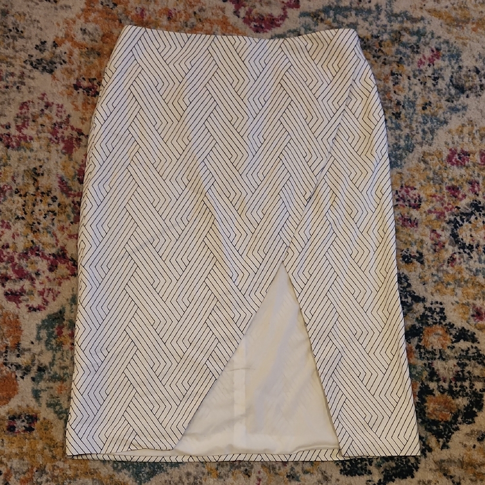 Isla SZ M Pencil Skirt